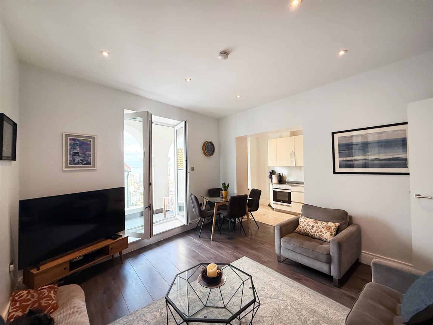  Image of Apartment - 3 Bedrooms - 2 Bathrooms for Sale in The Arches-Gibraltar, Image 15